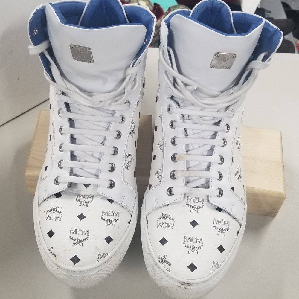 MODERN CONCEPT MUNICH (MCM) LOGO PRINT SNEAKERS